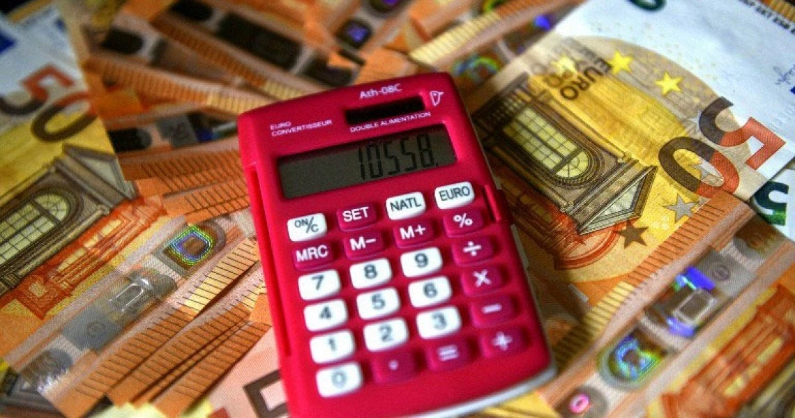 Έρχεται νέα ρύθμιση μέχρι 120 δόσεις για χρέη σε Ταμεία, Εφορία και Τράπεζες -Ποιους αφορά